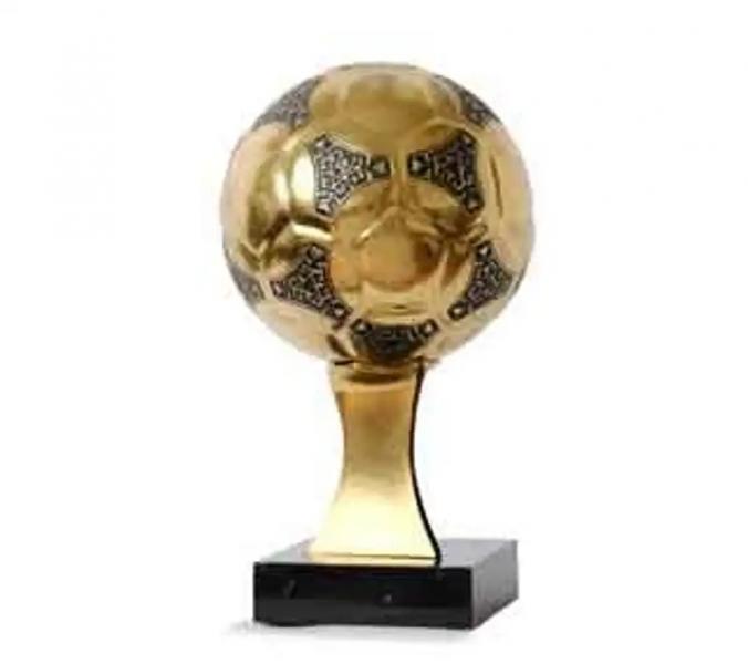 "Золотой мяч" Марадоны выставили на аукцион
